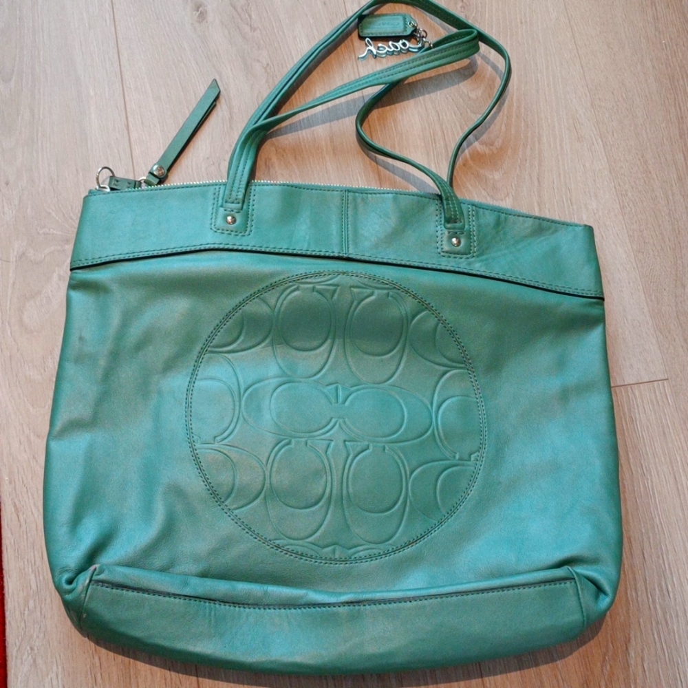 Coach shoulder bag